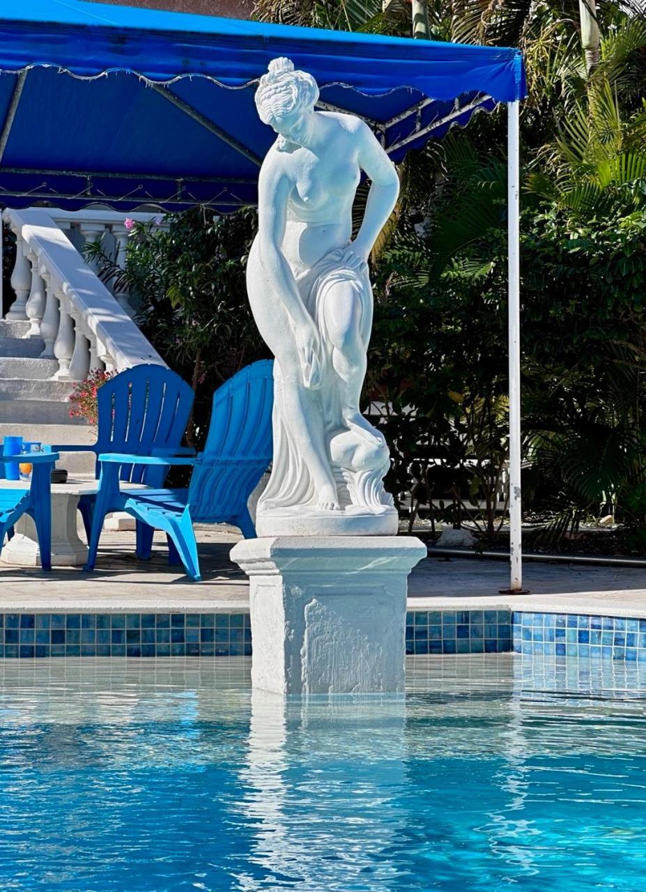 Sun Caraibes Villa Orient Bay Bagian luar foto